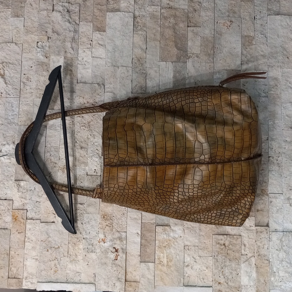 Simple Vera By Vera Wang Large Faux Croc Print Camel Brown Large Shoulde…